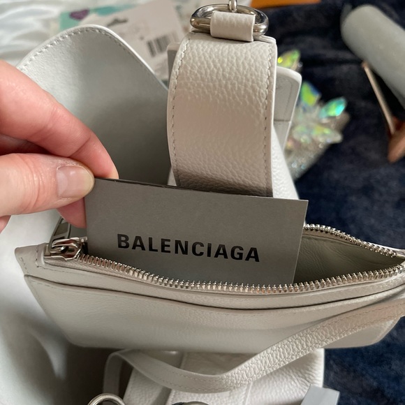 BALENCIAGA North-South tote bag -Grey - Picture 7 of 9
